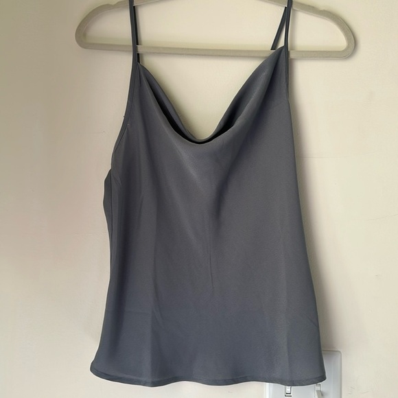 SUPESU Cowl Neck Tank Size M - Picture 2 of 4